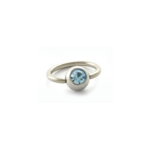 Ring +bal met blauwe steen