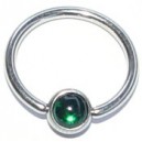 Ring met donker groene steen